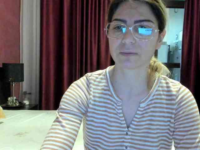 AngelNicolle AngelNicolle