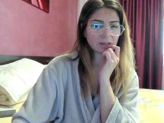 AngelNicolle AngelNicolle