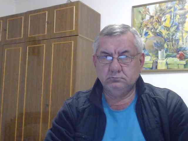 machomale3 Live Webcam on {site_name}