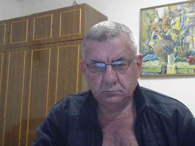 machomale3 Live Webcam on BongaCams