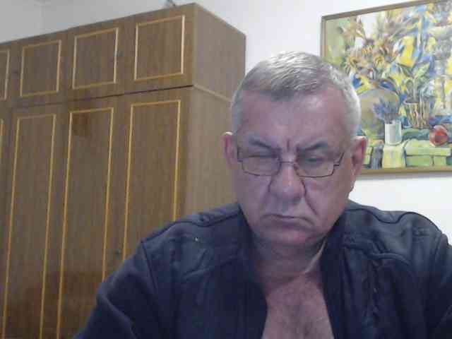 machomale3 Live Webcam on BongaCams