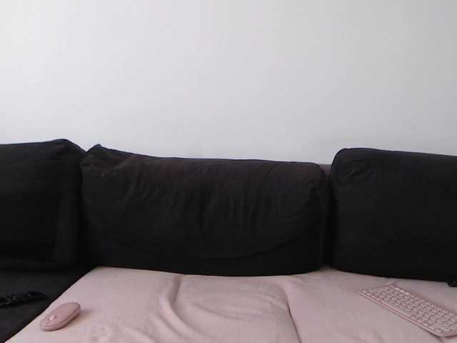 Rossemarie's BongaCams show and profile