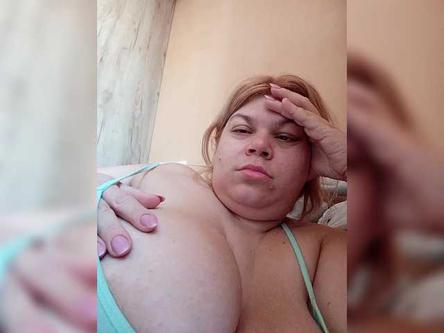 buniaya123's BongaCams show and profile