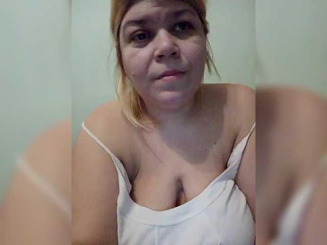 buniaya123's BongaCams show and profile