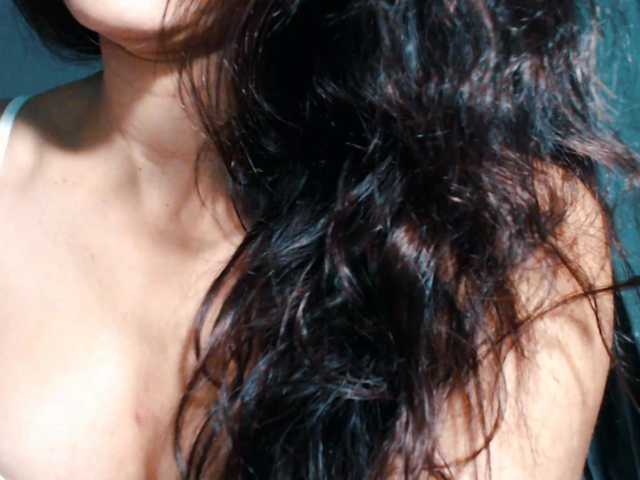 Eroticriver's BongaCams show and profile