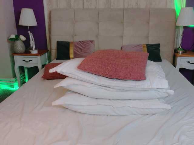 XKimoraX's BongaCams show and profile