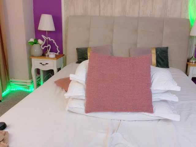 XKimoraX's BongaCams show and profile