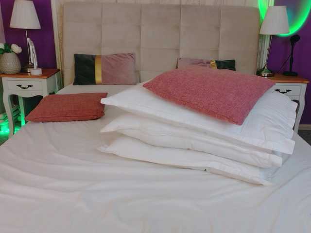 XKimoraX's BongaCams show and profile