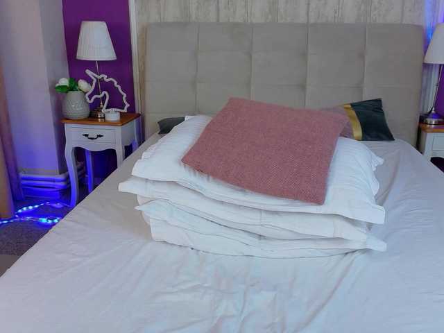 XKimoraX's BongaCams show and profile