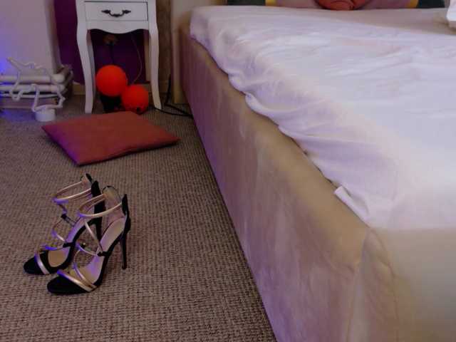 XKimoraX's BongaCams show and profile