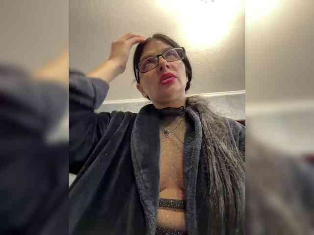 ALINABLACK webcam