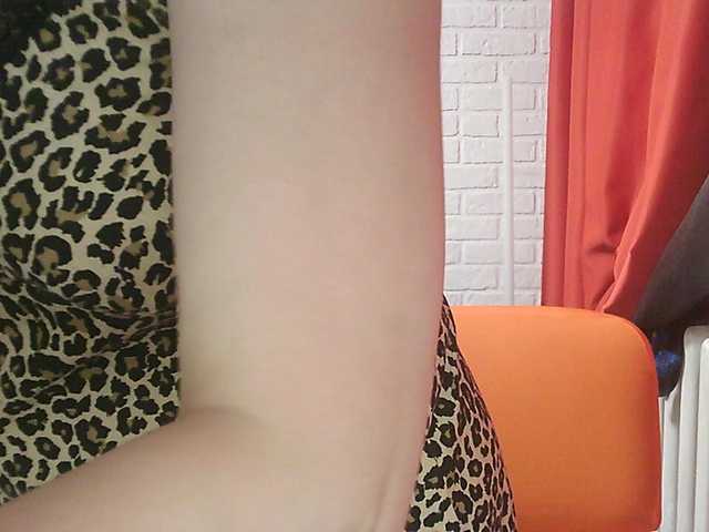 YesBabyYes's BongaCams show and profile