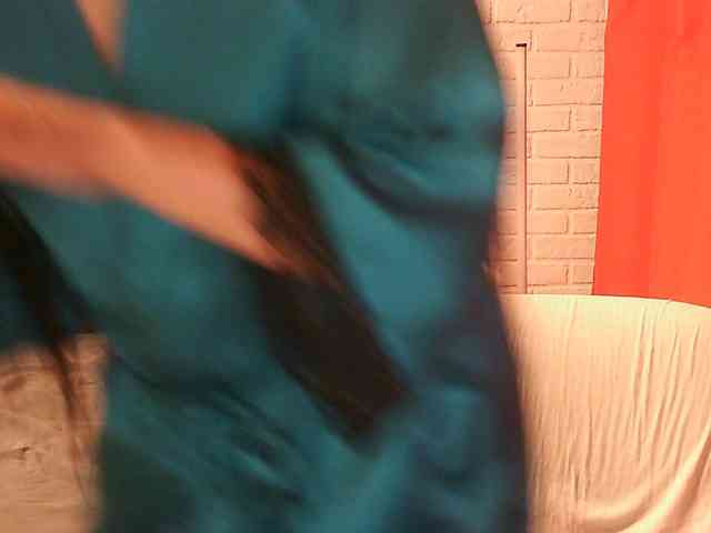 MistressSexologinia webcam