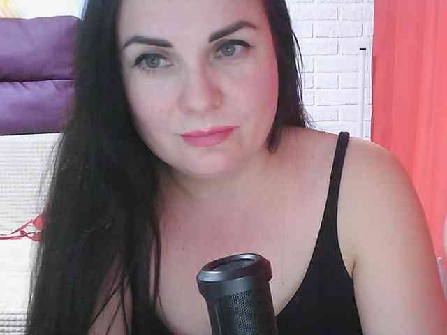 MistressSexologinia webcam