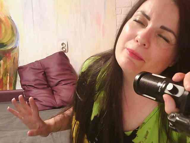 MistressSexologinia webcam