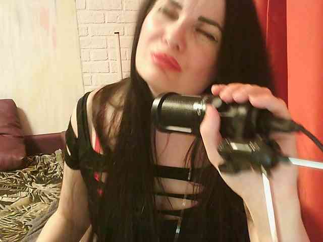 MistressSexologinia webcam