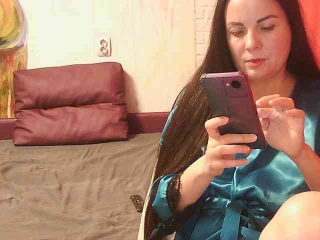 MistressSexologinia webcam