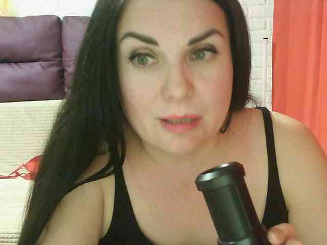 MistressSexologinia webcam