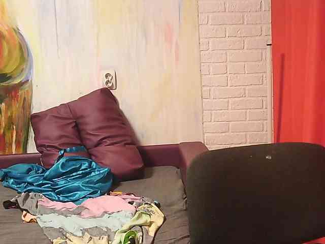 MistressSexologinia webcam
