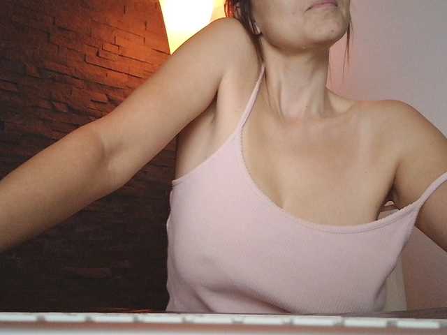 sultriness cam belle