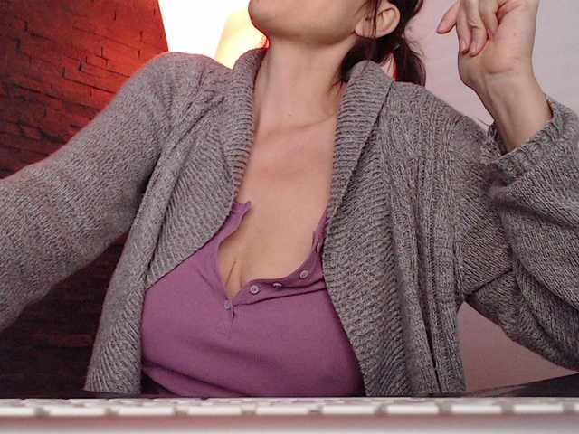 sultriness's BongaCams show and profile