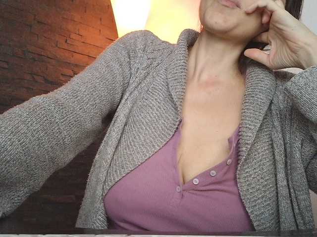 sultriness's BongaCams show and profile