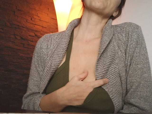 sultriness's BongaCams show and profile