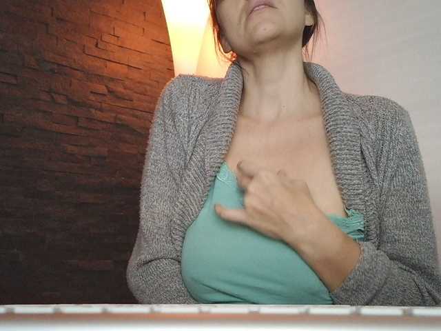 sultriness's BongaCams show and profile