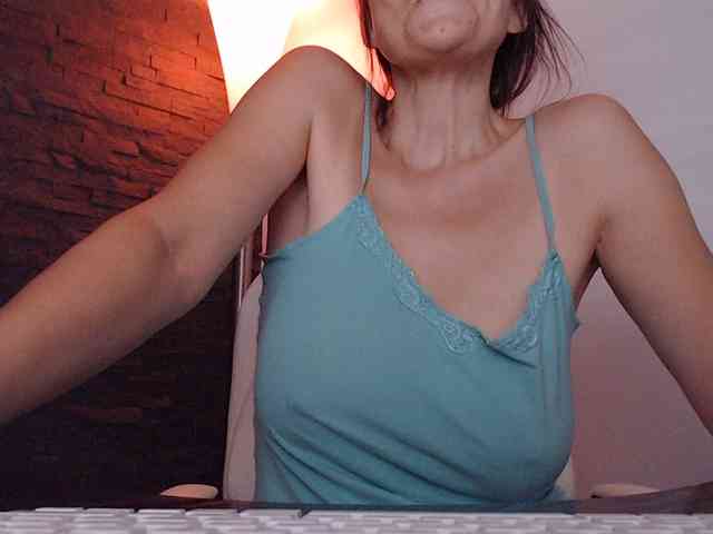 MsSultry webcam