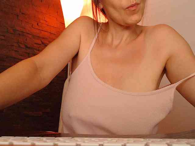 MsSultry webcam