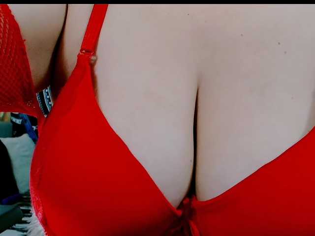 Indica's BongaCams show and profile