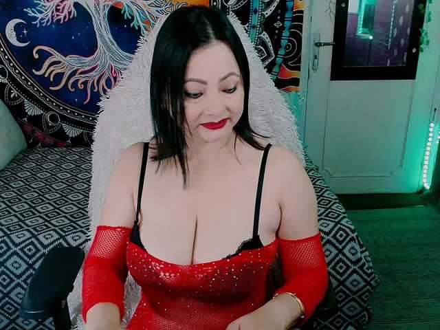 Indica's BongaCams show and profile