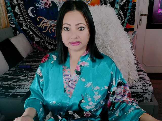 Indica's BongaCams show and profile