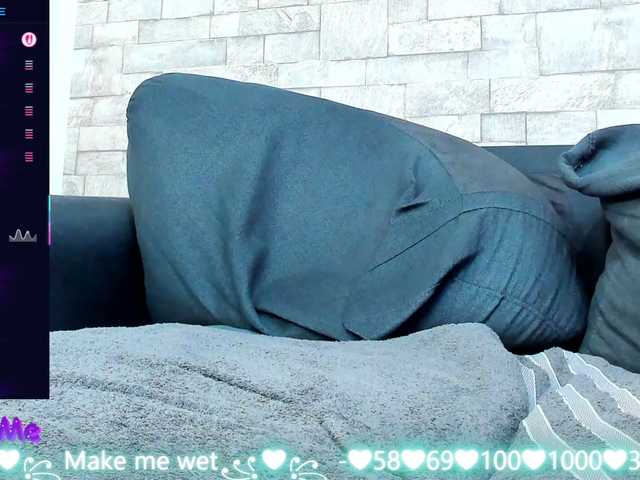 Nefirtiti's BongaCams show and profile