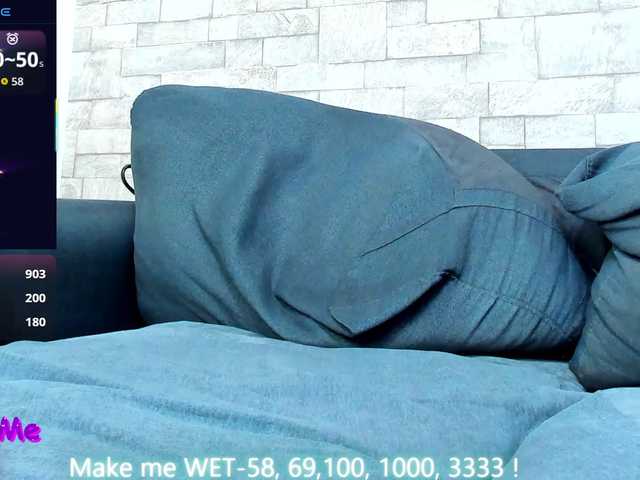 Nefirtiti's BongaCams show and profile