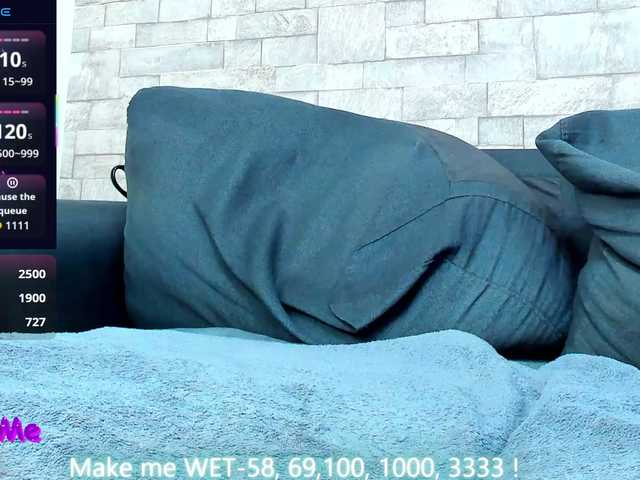 Nefirtiti's BongaCams show and profile