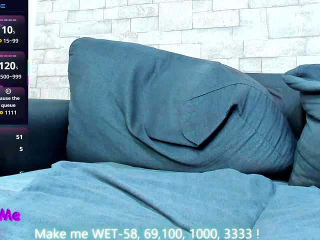 Nefirtiti's BongaCams show and profile