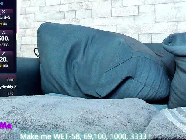 Nefirtiti's BongaCams show and profile