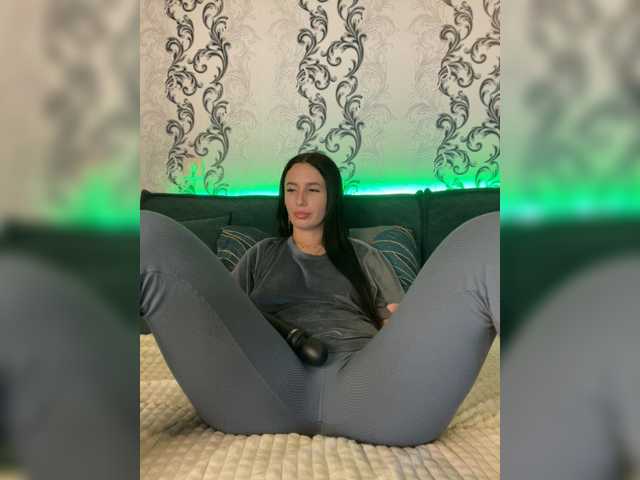 baaayyyy's BongaCams show and profile