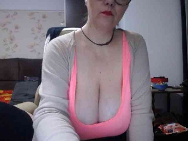 mary-x Live Webcam on BongaCams