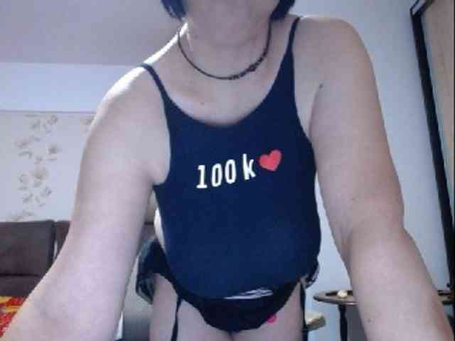 mary-x webcam