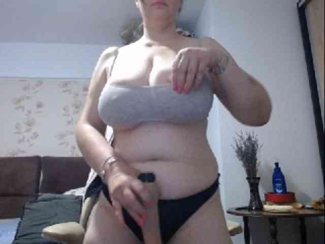 mary-x webcam