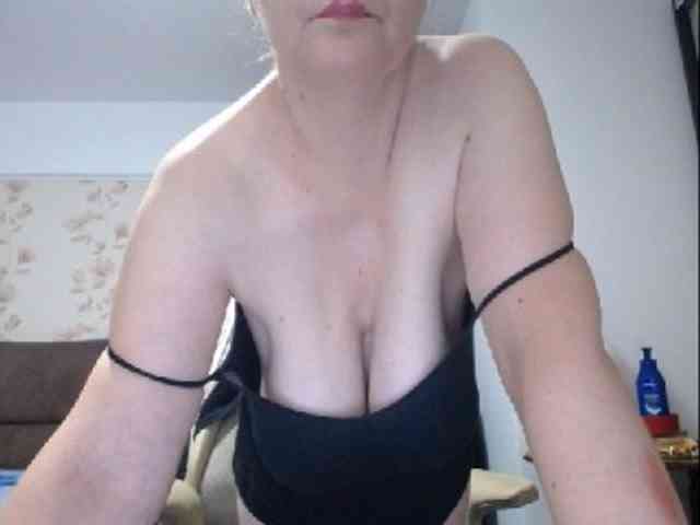 mary-x webcam
