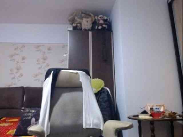 mary-x webcam