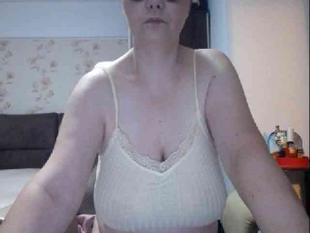 mary-x webcam