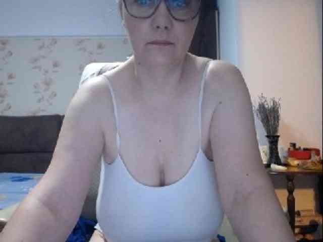 mary-x webcam