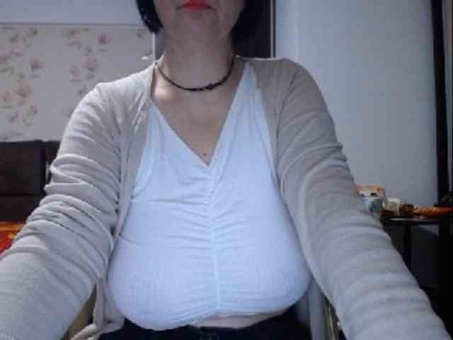 mary-x's webcam live show