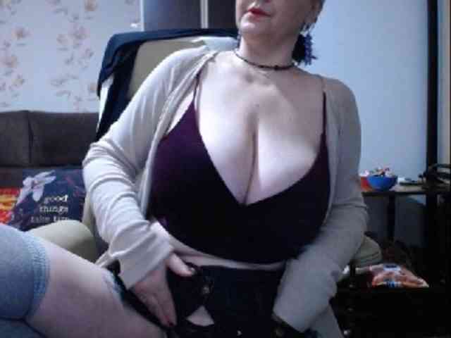 mary-x webcam