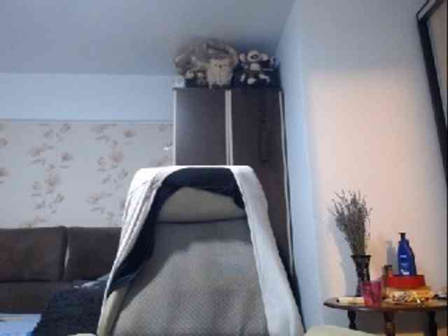 mary-x webcam