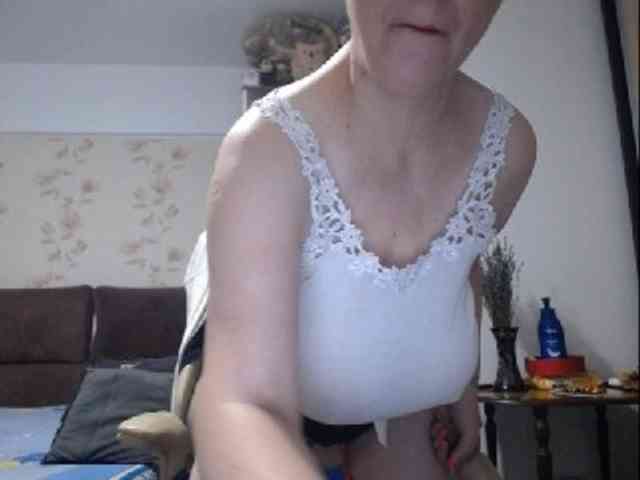 mary-x webcam